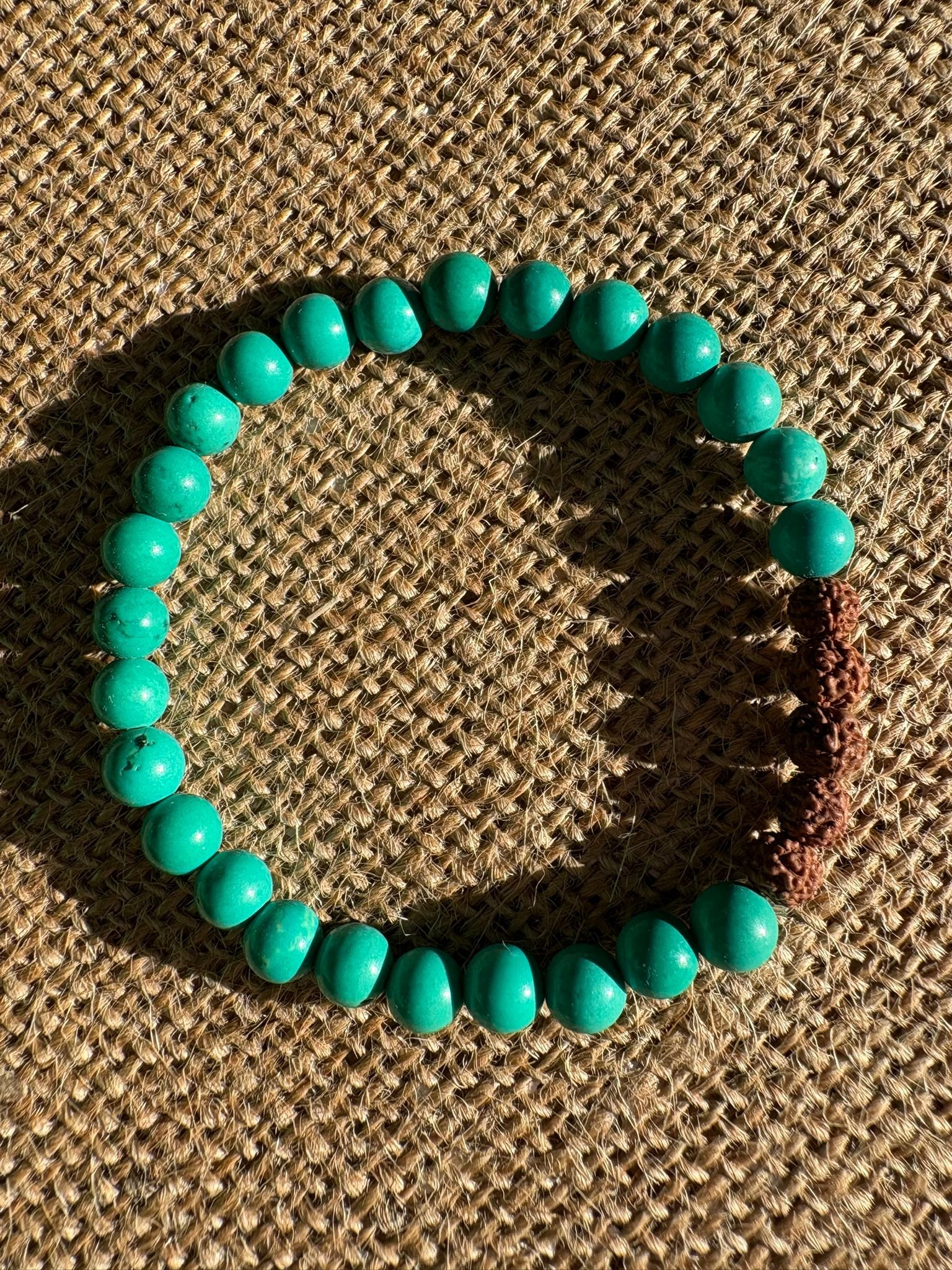 bracelets turquoise (howlite bleue)