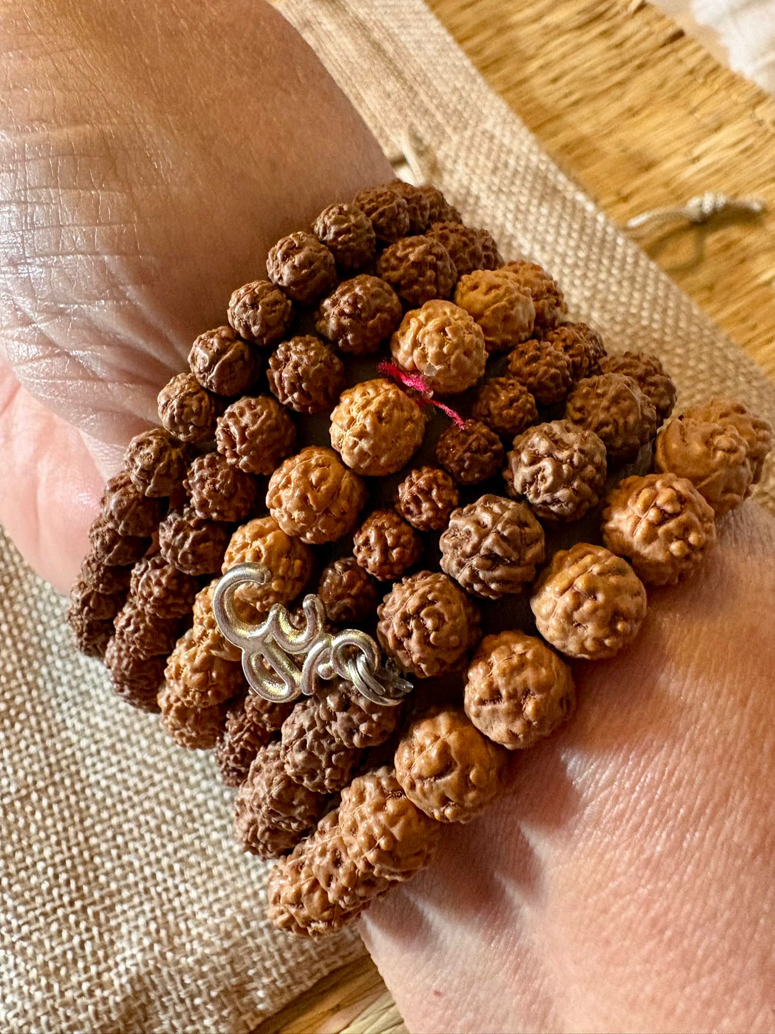 bracelets rudrakshas 8mm + 3 rudrakshas + om charms