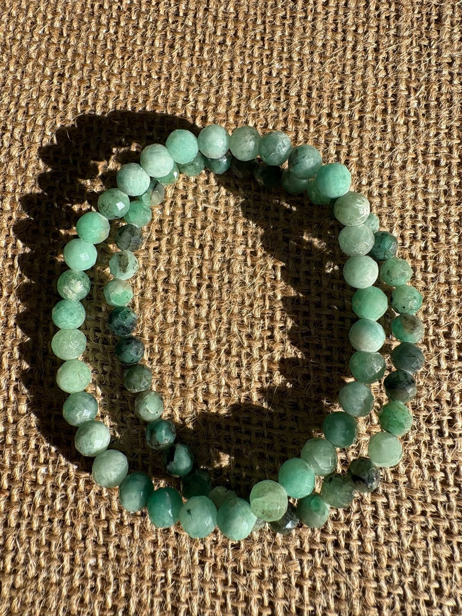 bracelet Émeraude brute facettée
