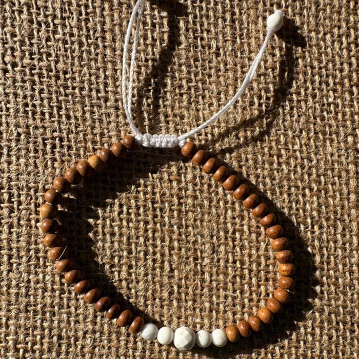 bracelet howlite & bois de santal