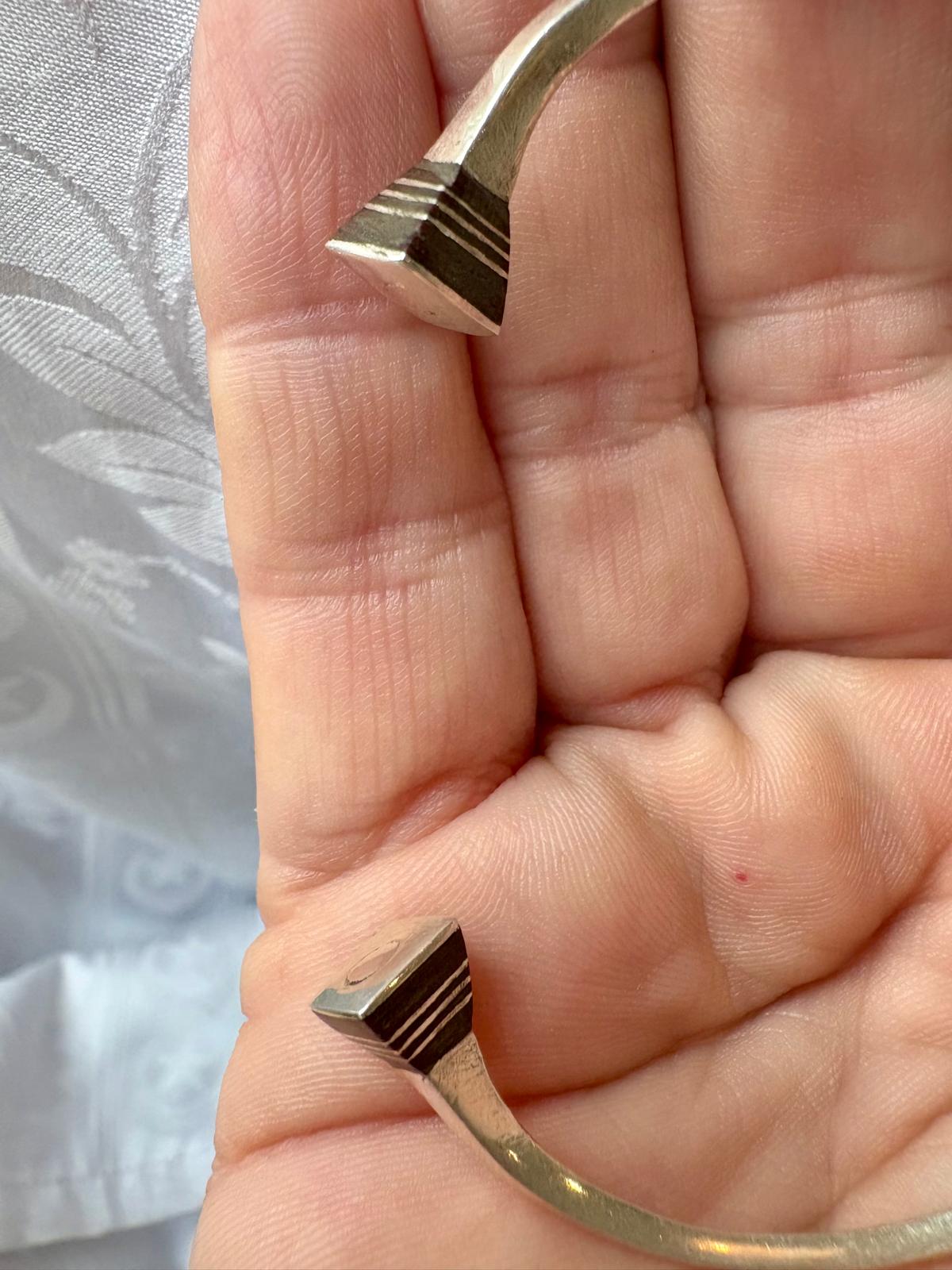 bracelet jonc en argent & Ébène artisanat touareg