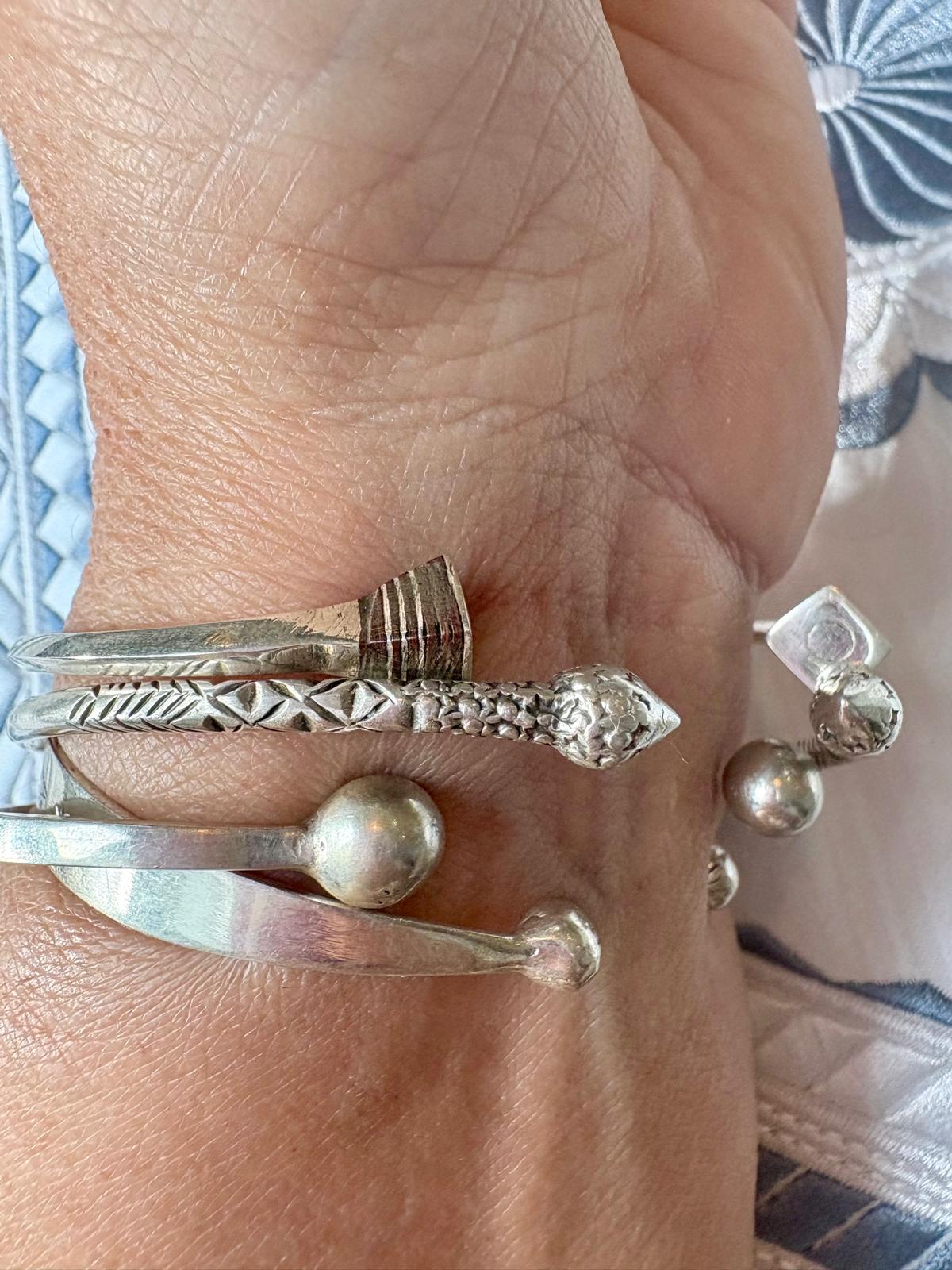 bracelet jonc en argent & Ébène artisanat touareg