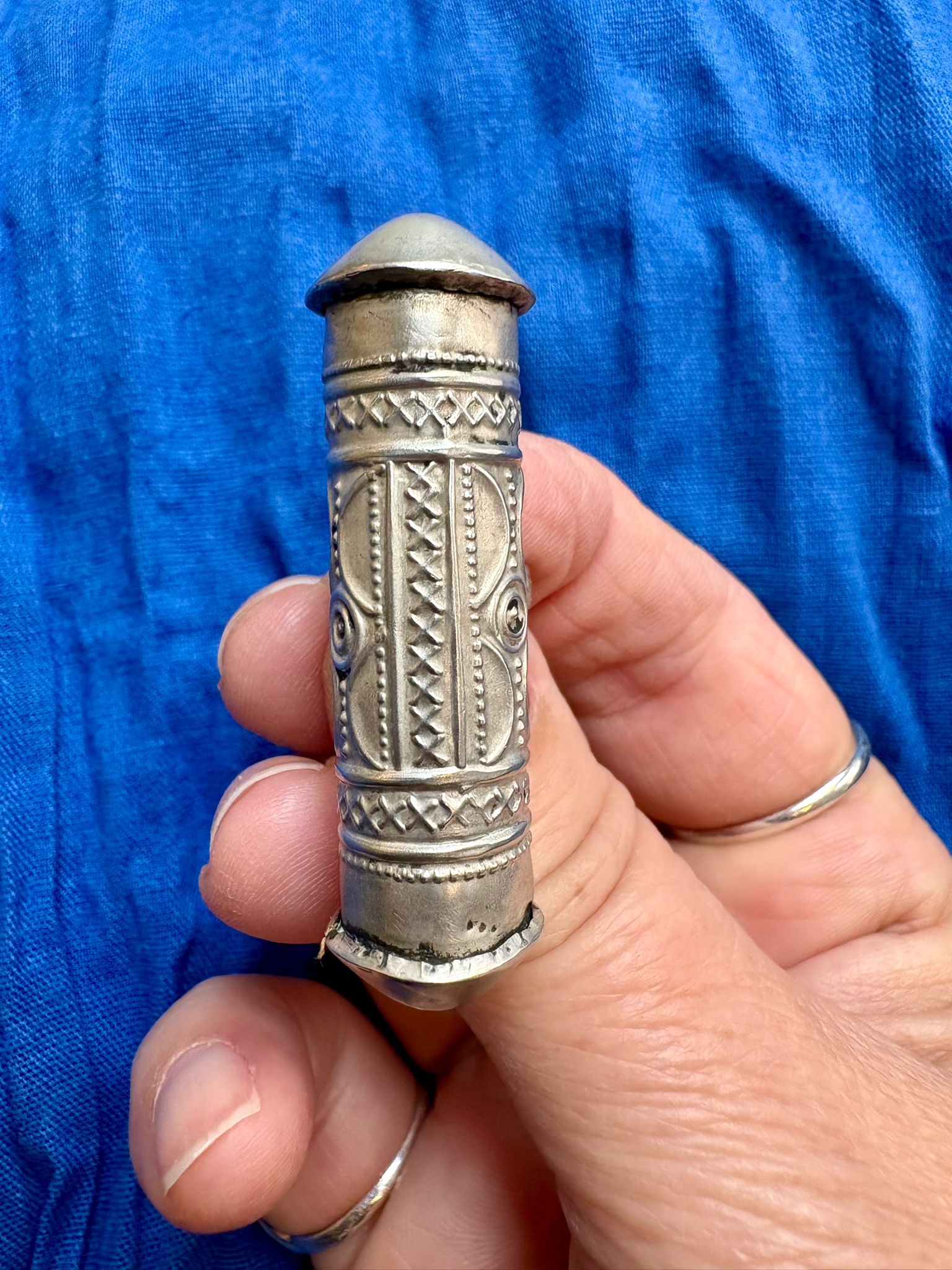 tour de cou en argent & Ébène artisanat touareg