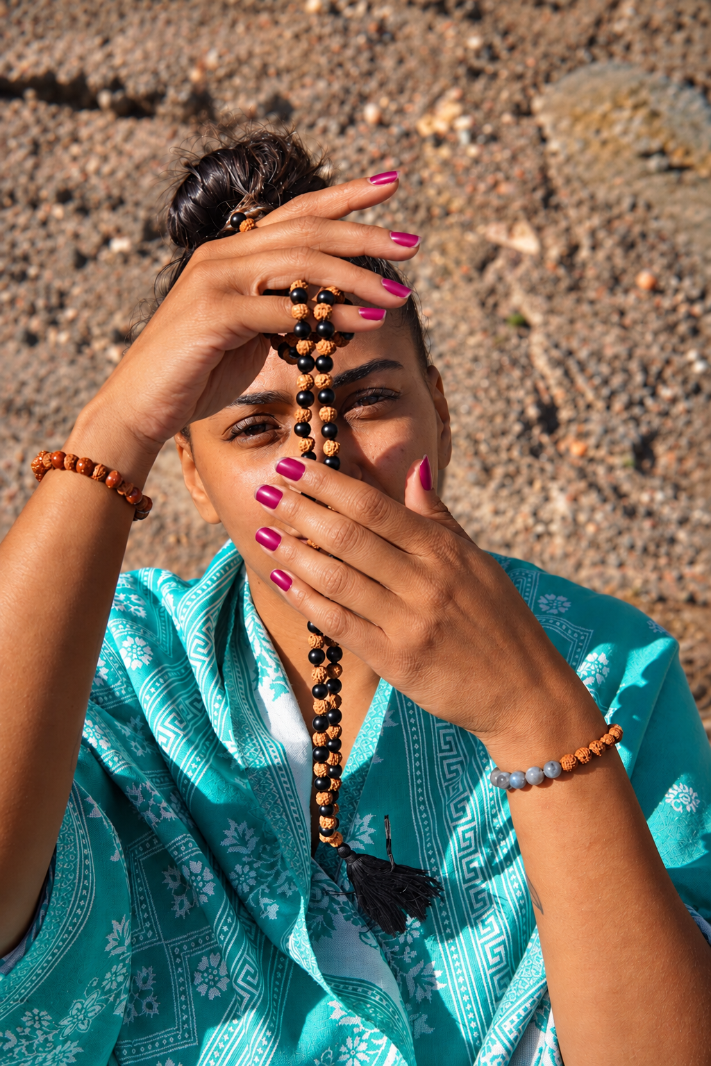 mala Ébène & rudrakshas – 8 mm